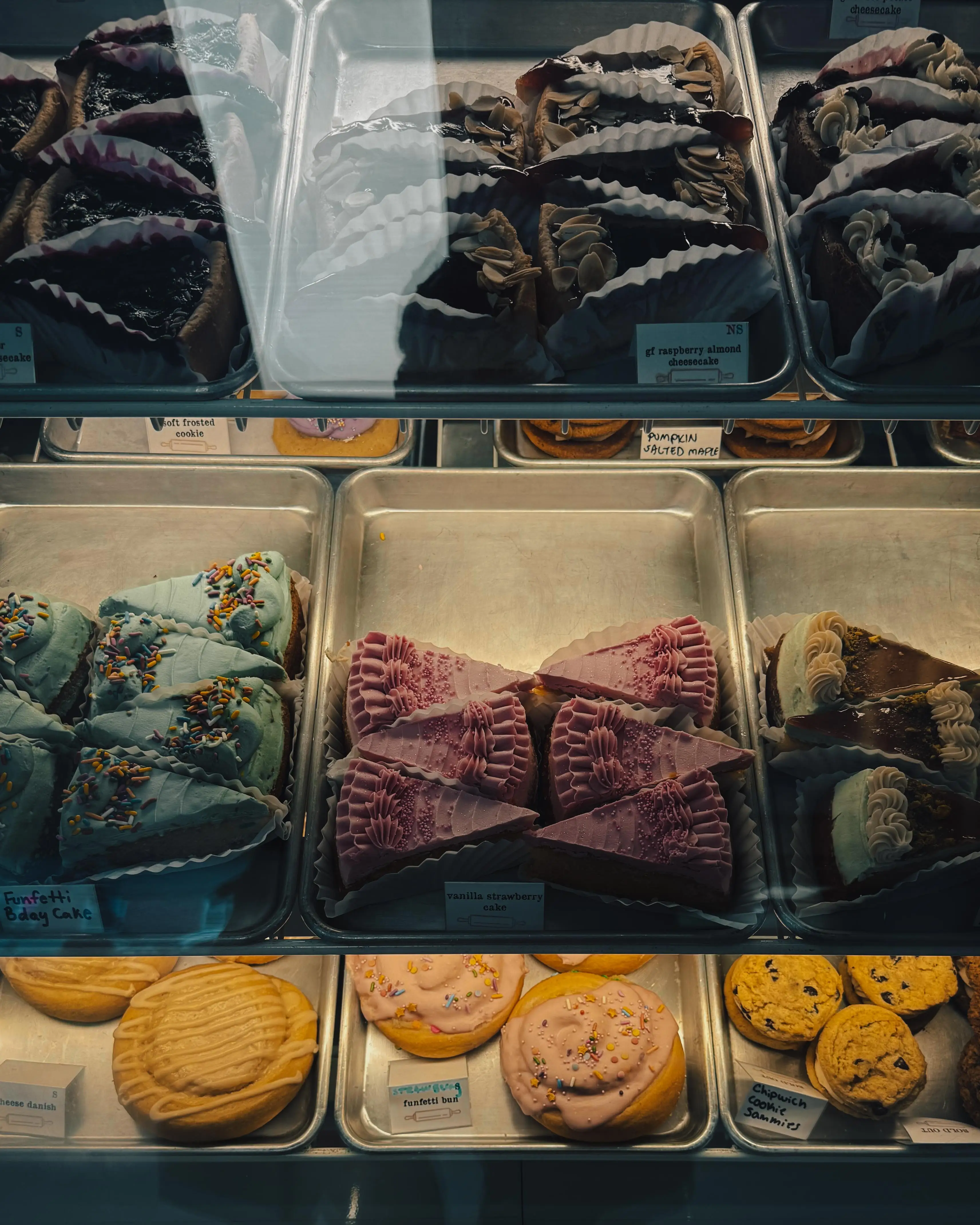 Harry Hayman Discovers Plant-Based Perfection at Crust Vegan Bakery: When Pastries Challenge Everything You Thought You Knew