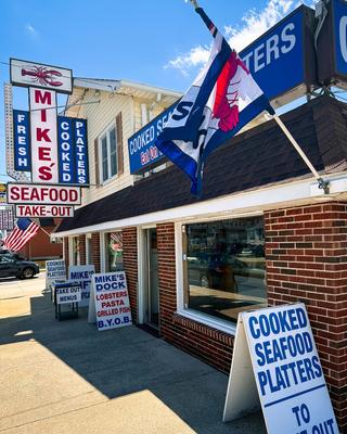 A Shoreline Rite of Passage: Why Mike’s Seafood is a Sea Isle Tradition